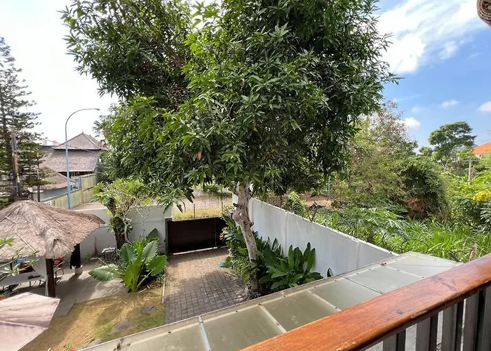 2 Bedroom Pepper House Near Gwk - Garden View